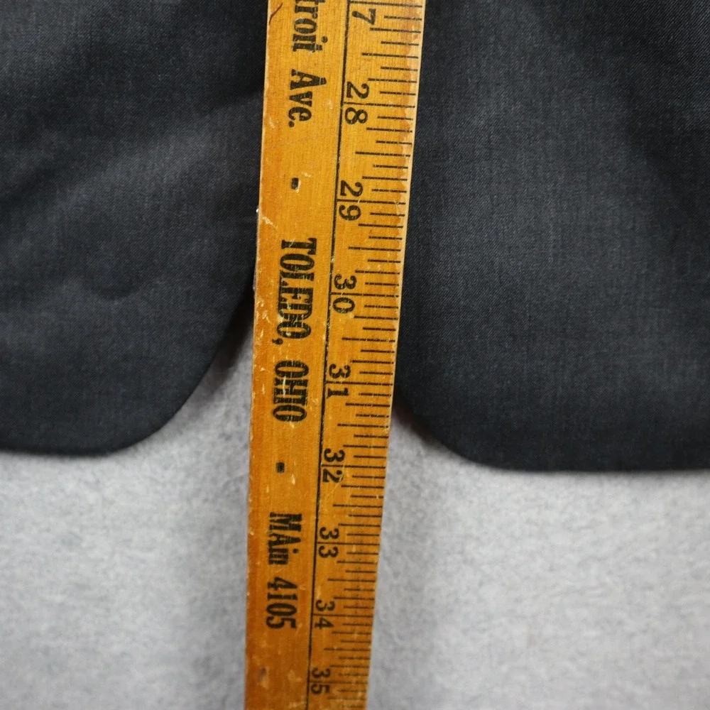 Van Heusen Blazer Mens 46R Regular Fit Gray Solid Two Button Suit Jacket Coat